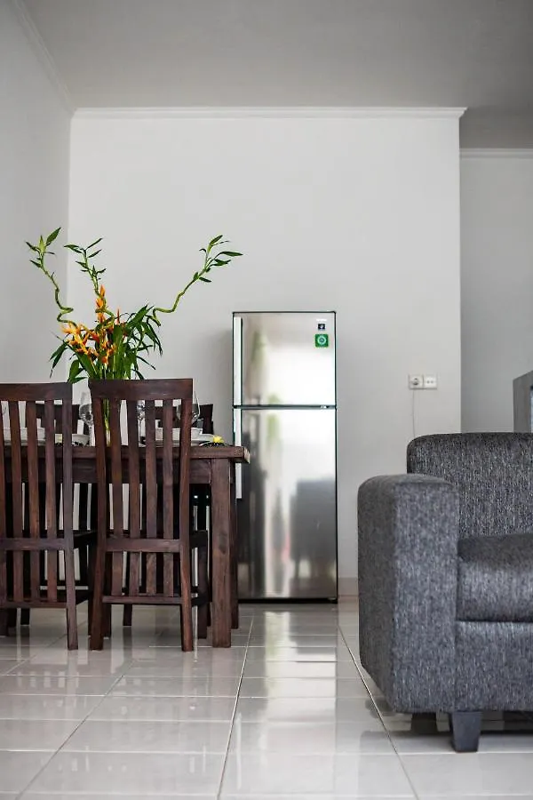 Casa Jinah 2 I Simply Modern Twin Villas Seminyak